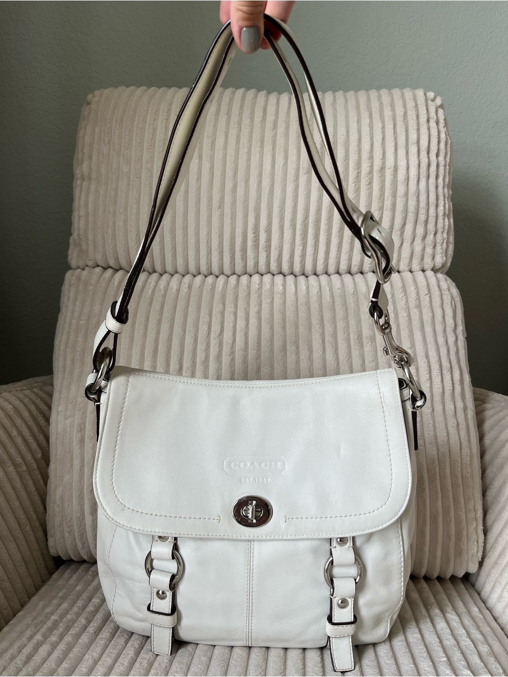 Coach White Leather Shoulder Bag with Silver Hardware